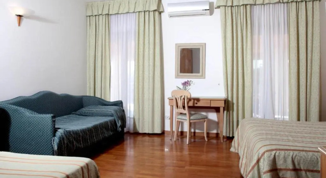 Четырёхместный номер Standard Hotel Donatello