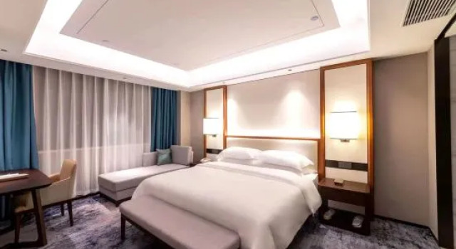 Люкс Deluxe Huayun Hotel