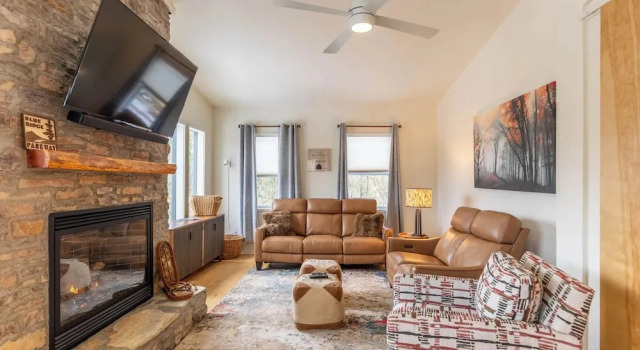 Moondrift Retreat at Linville Land Harbor