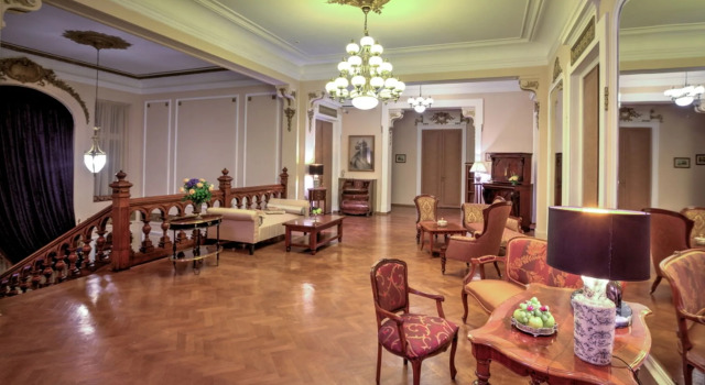 Grand Boutique Hotel, Prenota Boutique Hotel a Muntenia con parcheggio, Parcheggio