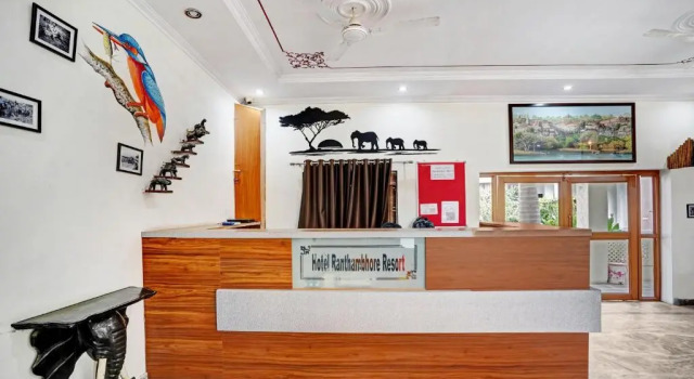 Explore Nature Ranthambore Resort by Treebo, Забронировать Курортный отель Отели штата Раджастхана с парковкой, Парковка
