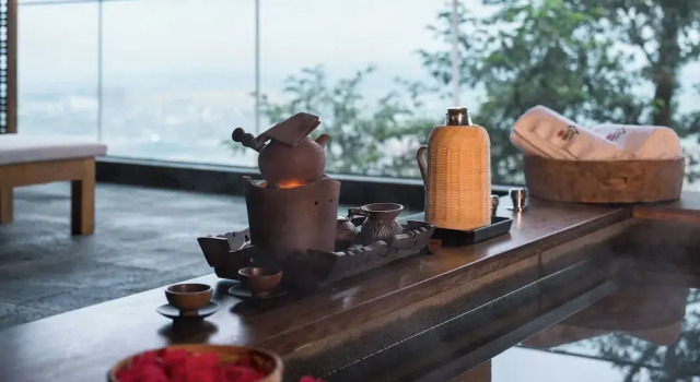 Люкс Luxury Tengchong Budu Hot Spring Resort Hotel
