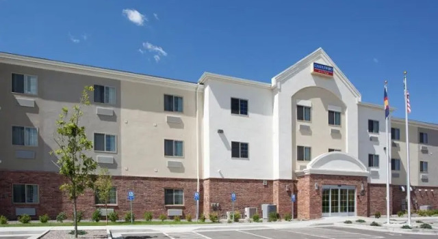 Четырёхместный люкс c 1 комнатой Candlewood Suites Craig-Northwest by IHG