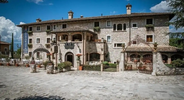 Hotel Ristorante Le Gole, Rezervasyon Otel Celano Abruzzo