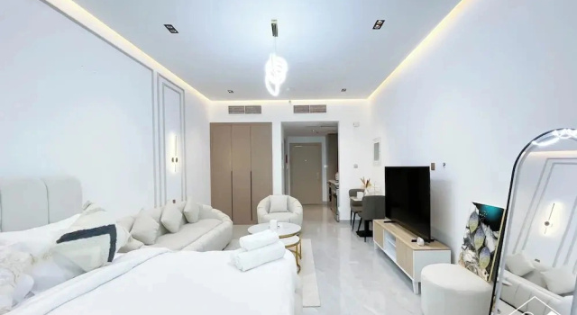 Relaxing ST Getaway Balcony, Pool & Gym Access