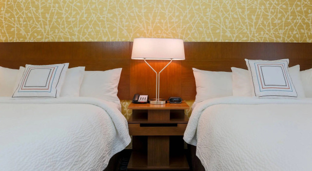 Четырёхместный номер Standard Fairfield Inn & Suites by Marriott Alexandria