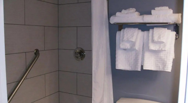 Номер Standard Best Western Plus Bradford Inn