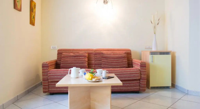 Полулюкс Minihotel IRIS