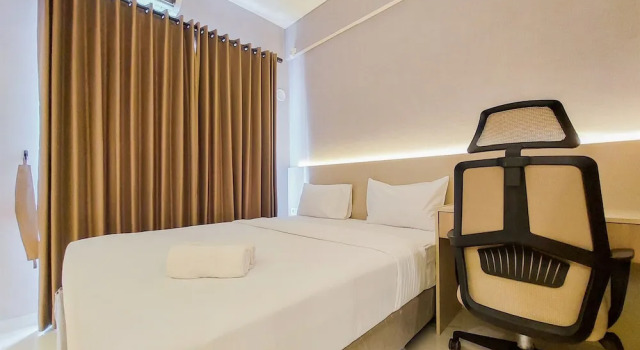 Elegant and Comfy Studio at Sky House BSD Apartment By Travelio, Book Apartment Legok West Java