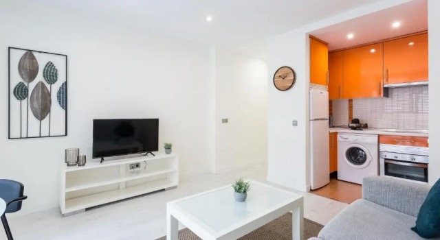 Апартаменты Отель limehome Madrid Calle de la Paloma