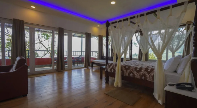 Номер Standard с балконом Tea Valley Resort, Munnar