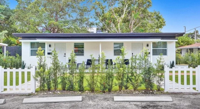 Апартаменты Modern Hallandale Apt w/ Backyard Near Beach