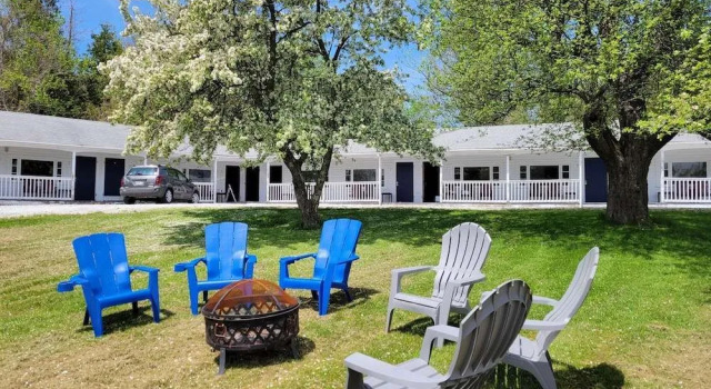 Yardarm Motel, Prenota Motel Searsport Maine
