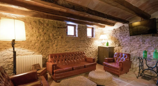 Grand Mansion in La Bisbal del Penedès With Sauna, Забронировать Отель Бисбаль-дель-Пенедес El Baix Penedès
