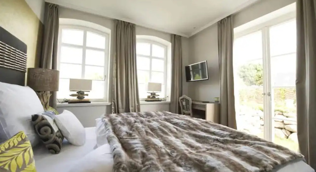 Люкс Deluxe с 2 комнатами с видом на сад Hotel Hof Galerie