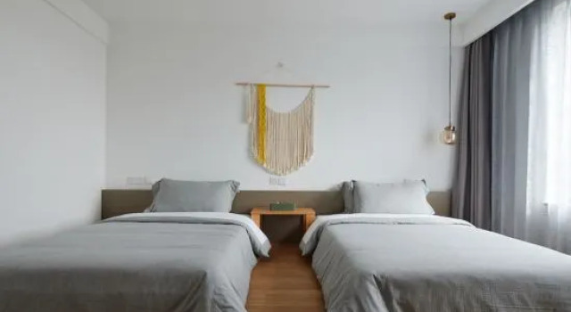 Люкс с 3 комнатами с видом на реку Yinshanxieli Guesthouse