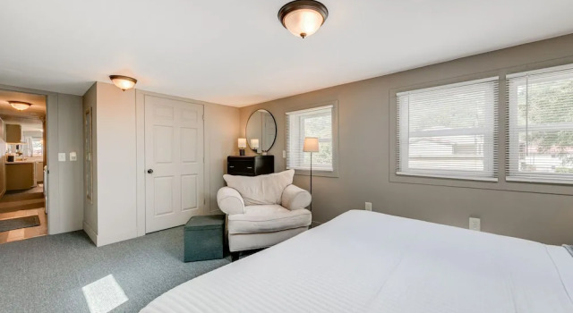 Коттедж 5 Mi to Cataloochee Ski Area! Family Home w/ Views