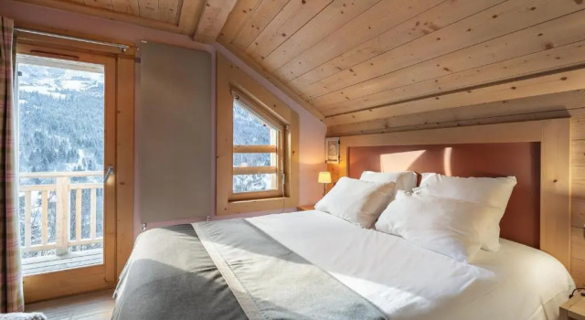 Chalet familial rénové avec sauna près des pistes - FR-1-565-10, Забронировать Шале Виллы Овернь-Рона-Альпы, Вилла