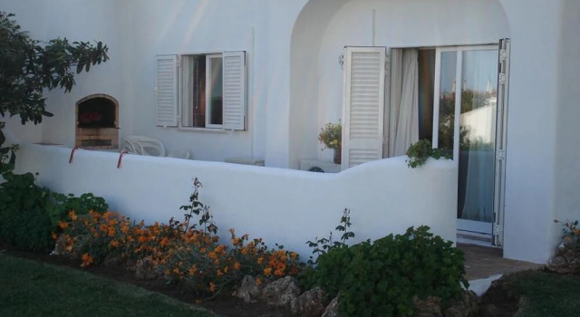 Apartment With 2 Bedrooms in Porches, With Pool Access and Furnished G, Rezerwuj Apartament Hotele w Algarve z parkingiem, Parking