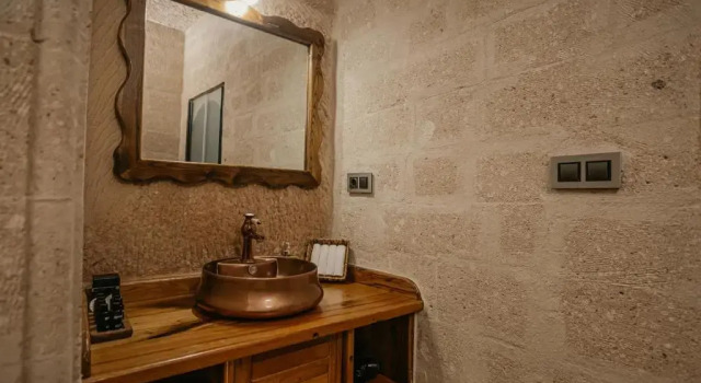 Двухместный полулюкс Misty Cave Hotel