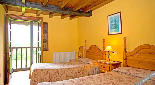 Ardavin I, Rezerwuj Hotel Hotele i noclegi w Sevares, Hotel