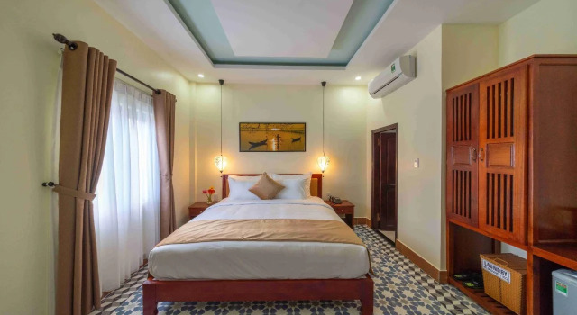The Lake Hoian Hotel, Prenota Hotel Tan An 