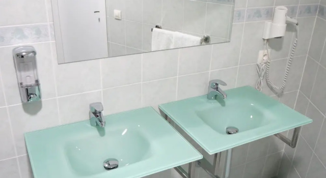 Полулюкс Hostal Petit Príncep