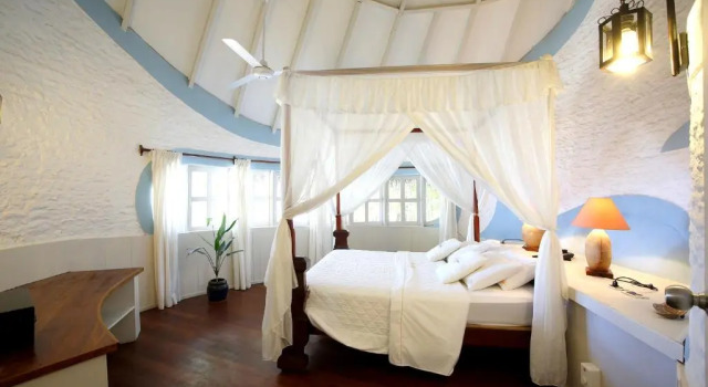 Вилла Beach семейная Nika Island Resort & Spa, Maldives