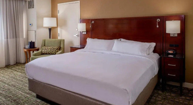 Клубный номер Standard Marriott St. Louis West