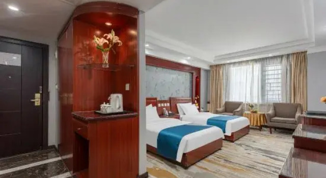Трёхместный номер Standard Chuanlong Hotel
