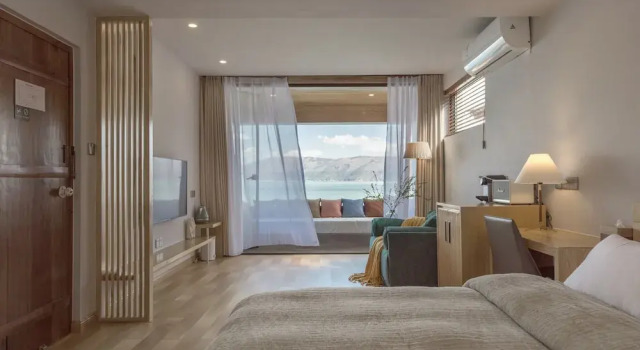 Номер Superior Dali Erduo Garden Seaview Hotel