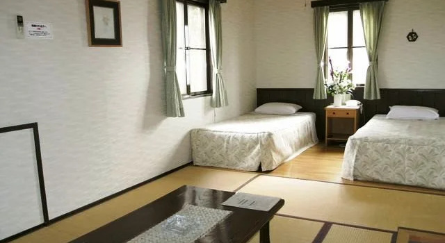 Pension Rosemary, Prenota Hotel Futo Shizuoka