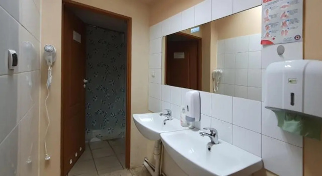 Пятиместный номер Standard Hostel Zamość - pokoje gościnne - bezpłatny parking