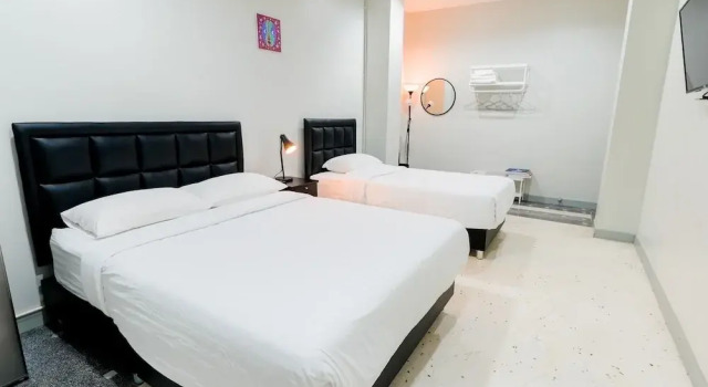 Семейный номер Standard с балконом и с видом на город Suksomboon Residence