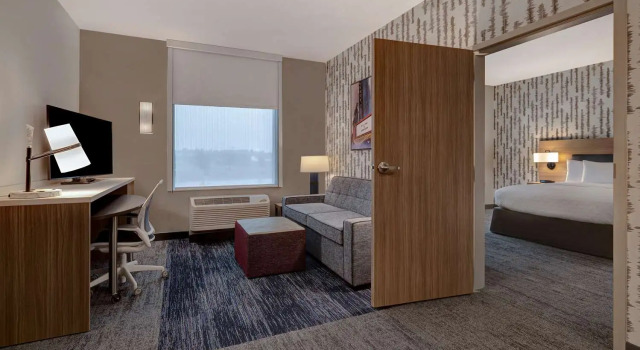 Двухместный люкс c 1 комнатой Home2 Suites by Hilton Anderson Downtown