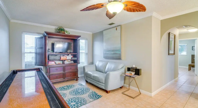 Dock & Dolphin Sightings! Cape Coral Family Escape, Забронировать Дом для отпуска Виллы Кейп-Корал, Вилла