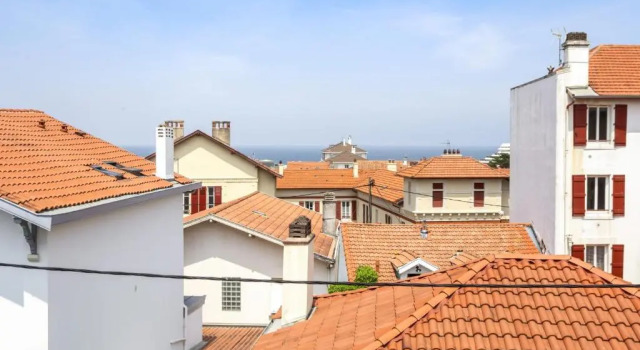 Апартаменты Charming 1br flat with sea view at the heart of Biarritz - Welkeys