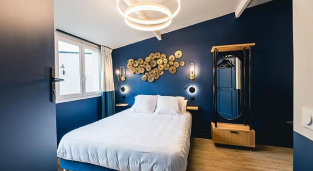 Двухместный номер Deluxe с видом на внутренний двор Hotel SaintChristophe Houdan