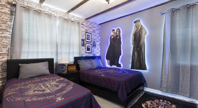 Ultimate 9BR Lakeview Pool SPA Theater Near Disney, Kissimmee, Забронировать Курортный отель Курортные отели Фор Корнерз, Курортный отель