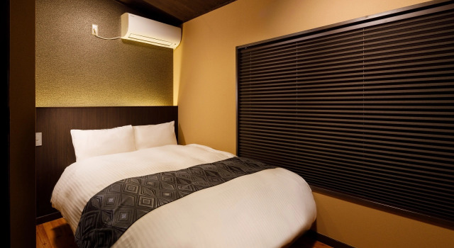 Tsumugi Machiya Inn Horikawa Rokkaku, Book Hotel Kyoto Japan