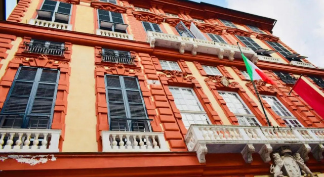 Old Port Apartment 4 beds, Забронировать Апартаменты/квартира Отели Генуи с бассейном, рядом с Театр Карло Феличе, Бассейн