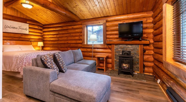 Riverbend Cottages & RV Resort, Забронировать Курортный отель Парксвилл Central Vancouver Island, рядом с Ратхтревор-Бич-Провинсиал-Парк