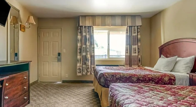 Четырёхместный номер Standard OYO Hotel Medford North OR