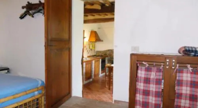 Casa Julia con giardino e piscina privati, Prenota Hotel Chianni Toscana