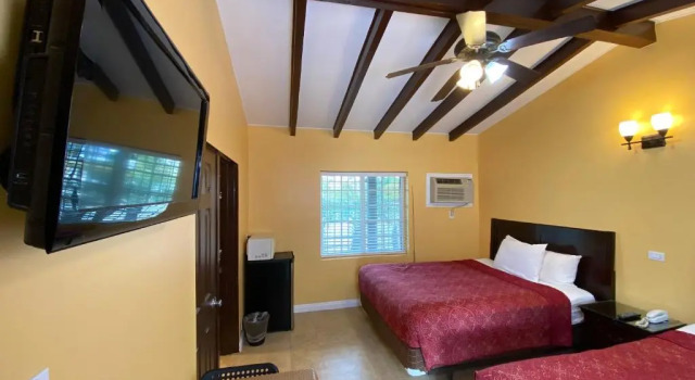 Четырёхместный номер Standard El Patio Inn - Near Universal Studios Hollywood