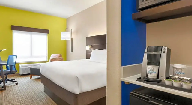 Run of House Holiday Inn Express Hotel & Suites San Antonio NW-Medical Area by IHG