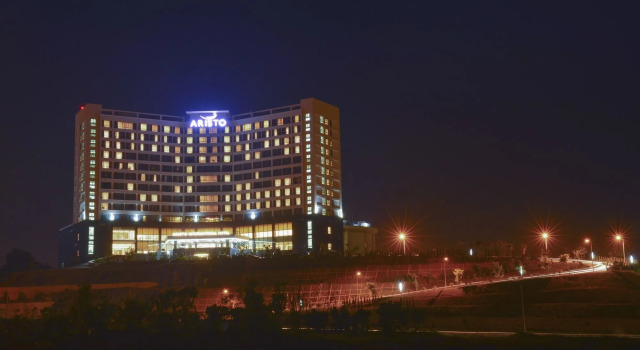 Aristo International Hotel, Rezervovat Hotel Hotely v Lao Cai s bazénem, Bazén