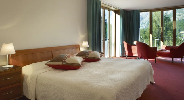 Номер Standard Hotel Saratz Pontresina Mountain Resort & Spa