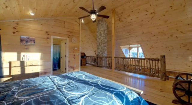 Pony Express - 2 Br Cabin, Buchen Sie Ferienhaus Clyde North Carolina
