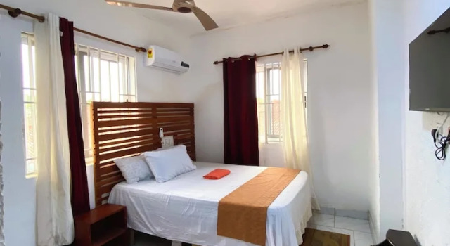 Номер Executive E-Town City Guest House